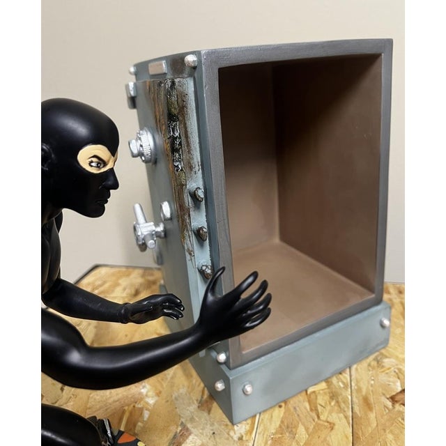 2000 - 2009 Diabolik with Safe Collectible Resin Figures by Astorina, Set of 2 For Sale - Image 5 of 11