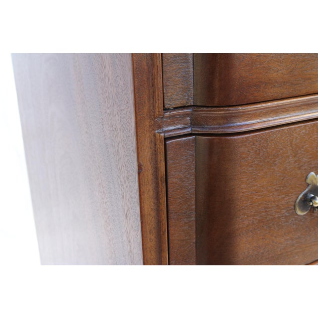 1980s Kindel Mahogany Block Front Chest of Drawers/Commode For Sale - Image 9 of 13