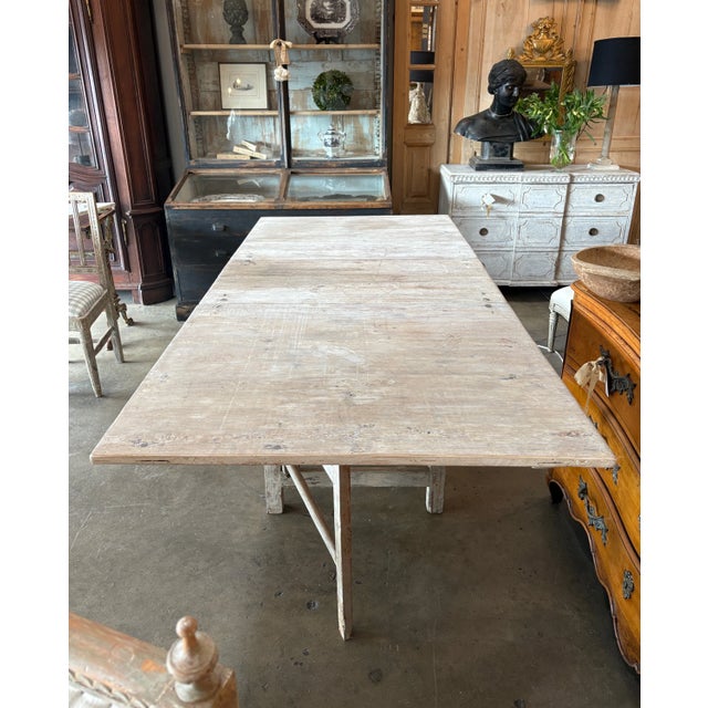 Wonderful Early 19th Century Klaffbord (drop leaf) table in the Gustavian style made around 1810 in northern Sweden. Hand...