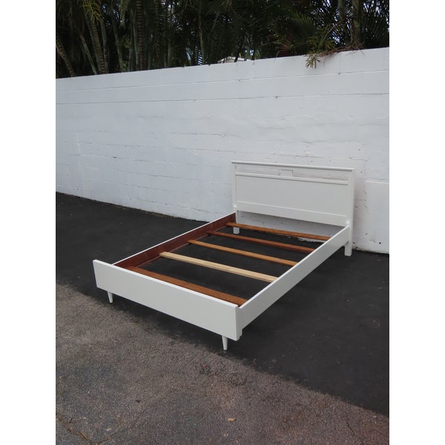 This beautiful Full size Bed is made out of wood. This classic Bed has Mid Century style and design, and white painted...