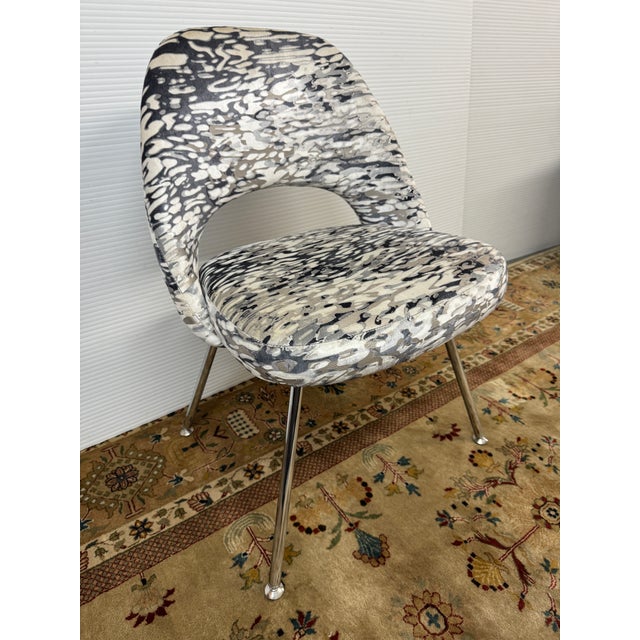 Early 21st Century Eero Saarinen Executive Chairs, Pair For Sale - Image 5 of 14