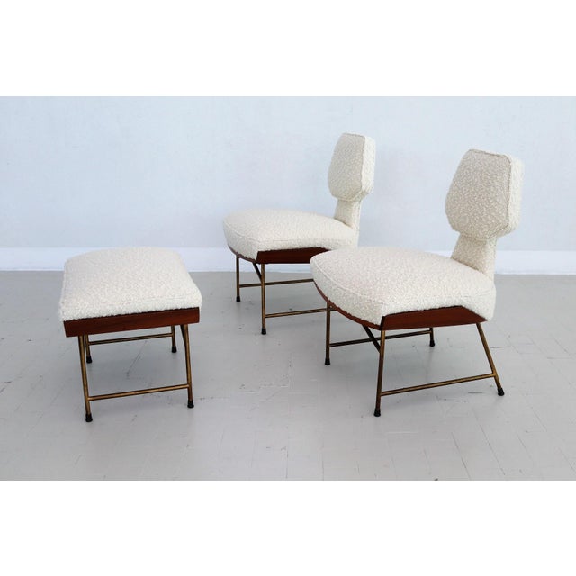 Slipper Chairs and Ottoman in Walnut and Bouclé by Renzo Zavanella, 1950, Set of 3 For Sale - Image 4 of 18