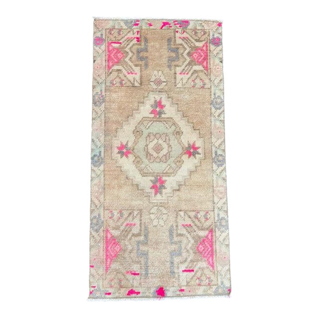 Turkish Yastik Rug 1'7" x 3'3" For Sale