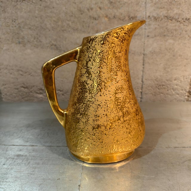 Vintage Mid-Century Modern 22k Weeping Bright Gold Ceramic Pitcher Le Mieux For Sale In San Diego - Image 6 of 14