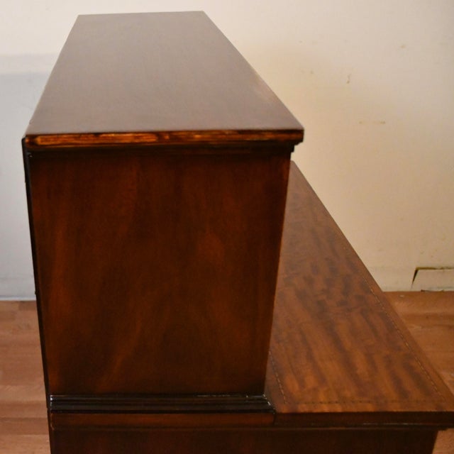 1900s English Hepplewhite Mahogany Inlaid Secretary / Tambour Writing Desk For Sale - Image 16 of 18