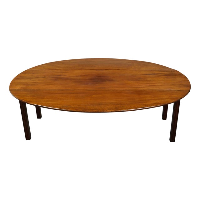 19th Century English Walnut Drop-Leaf Table with Oval Top and Straight Legs For Sale