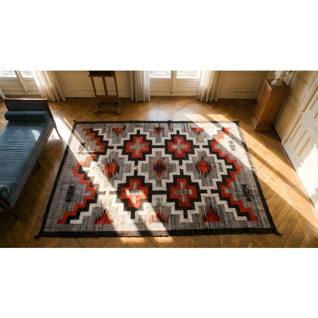 Early 20th Century Navajo rug ( 5'2" x 7'9" - 157 x 236 ) For Sale In New York - Image 6 of 8