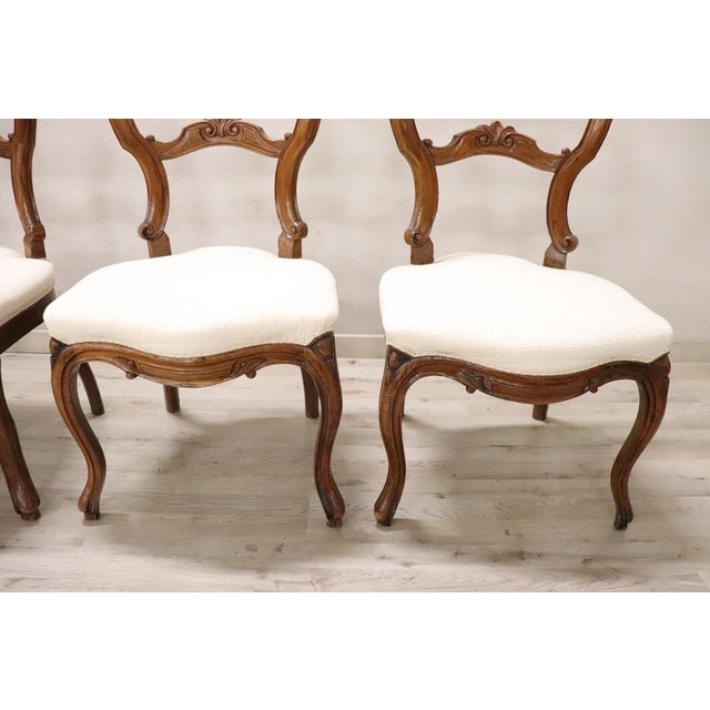 Dining Chairs in Carved Walnut, Mid-19th Century, Set of 4 For Sale - Image 12 of 17