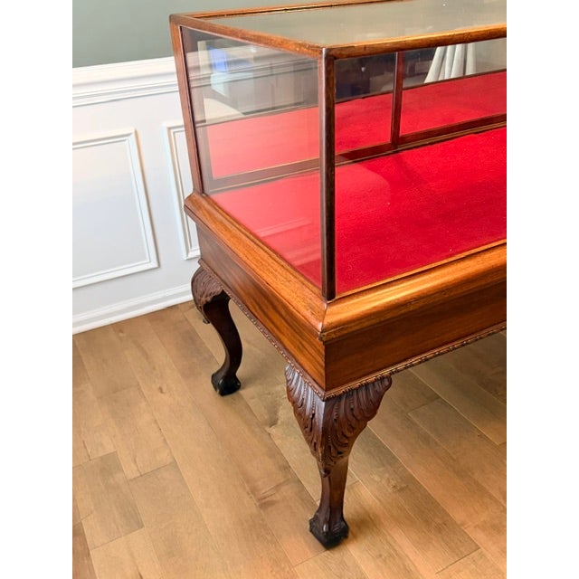 Antique Manhattan Show Case Co. Carved Wood & Glass Store Display Vitrine, New York For Sale In Charlotte - Image 6 of 12