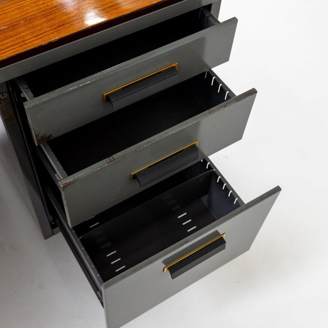 Metal Nerone e Patuzzi Desk, Gruppo NP2, Italy Mid-20th century. For Sale - Image 7 of 14