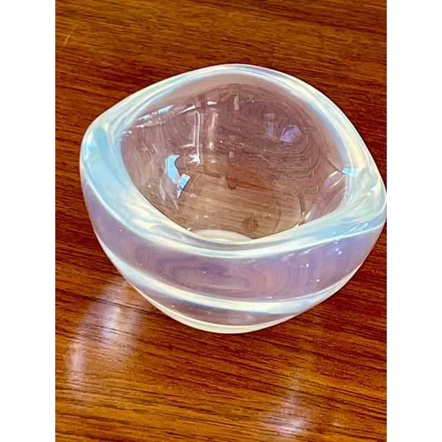 Orrefors 1950s Mid-Century Modern Swedish Opalescent Art Glass "Selena" Bowl by Sven Palmqvist for Orrefors For Sale - Image 4 of 6