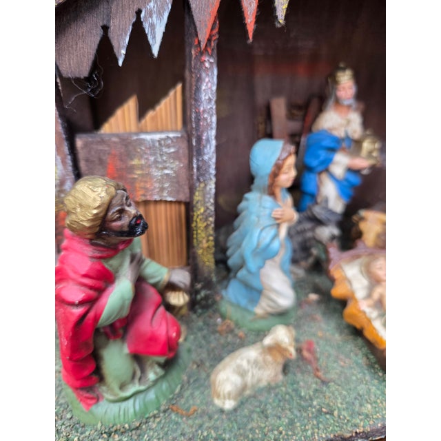 Brown Italian Christmas Nativity Creche Set For Sale - Image 8 of 14