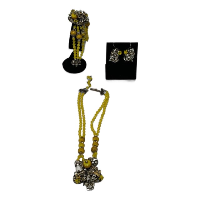 Vintage Original by Robert Yellow Glass Bead Rhinestone 3 Pc. Parure Necklace Bracelet Earrings Usa C. 1940s–1955 For Sale