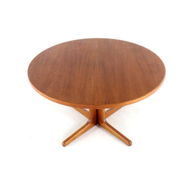 Brown Extendable Round Dining Table from S. Burchardt Nielsen, Denmark For Sale - Image 8 of 8