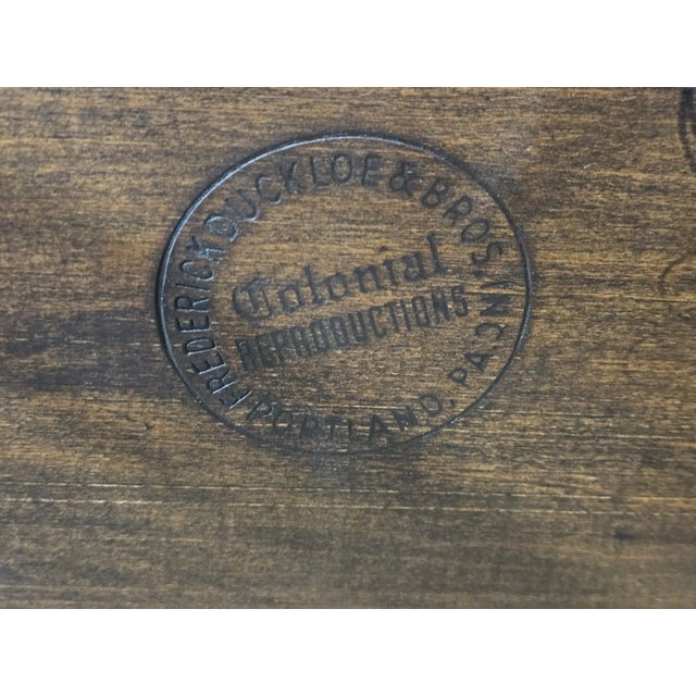 Brown Late 20th Century Windsor Arm Fan Back Bench Bench Made by Fredrick Duckloe in Pennsylvania For Sale - Image 8 of 8
