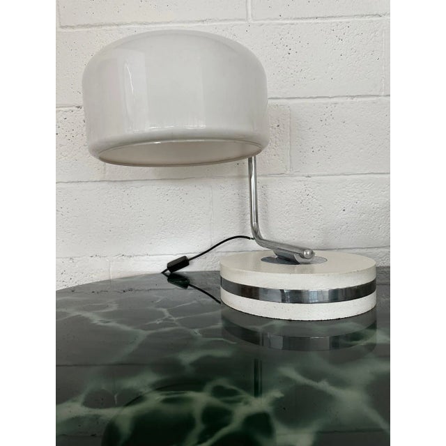 1970s Table Lamp in Steel and Plastic with Travertine Marble Base, 1970s For Sale - Image 5 of 6
