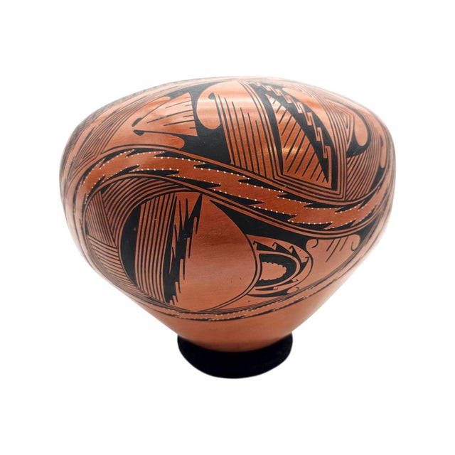 Mexican Signed Yolanda Quezada Mata Ortiz Polychrome Ceramic Vessel Casas Grandes 10" For Sale - Image 3 of 12