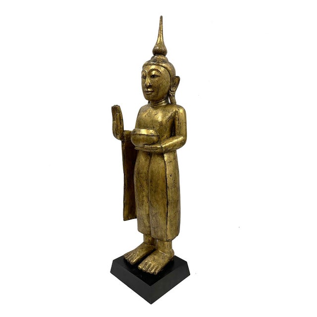 1950s Mid-20th Century Carved Wooden Gilt Standing Thai Buddha Statues, Set of 4 For Sale - Image 5 of 18