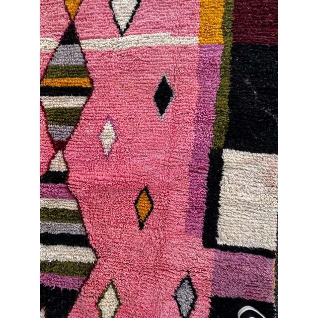 Pink Moroccan Boujad Wool Rug with Abstract Composition, 1990 For Sale - Image 8 of 12