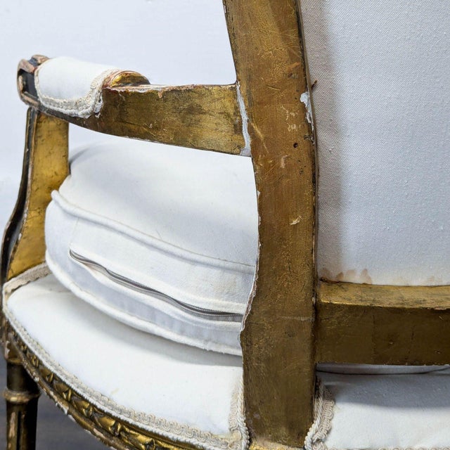 Vintage White Upholstered Lounge Chair With Ornate Gold Wooden Frame For Sale - Image 16 of 16