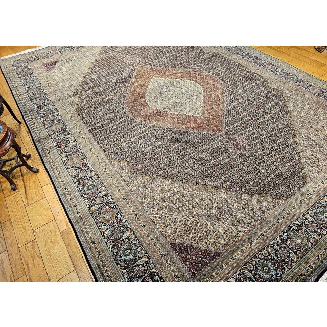 Early 20th Century Tabriz Mahi Rug For Sale - Image 10 of 18