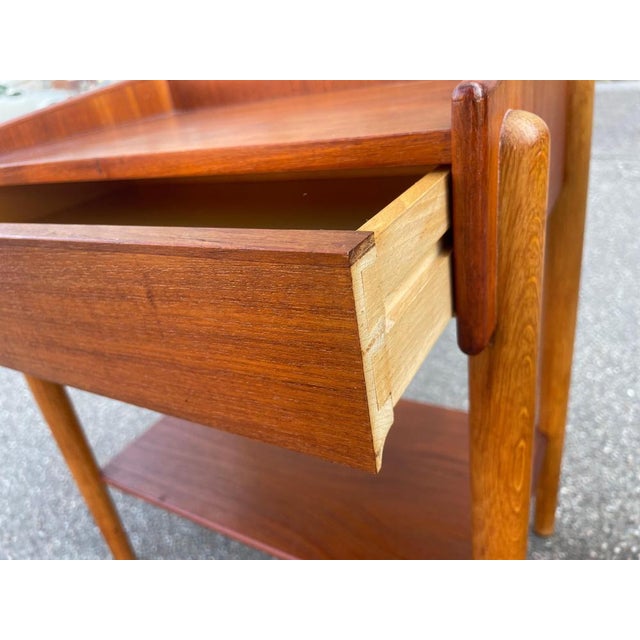 Wood Mid-Century Danish Teak and Oak Nightstands attributed to Børge Mogensen, 1958, Set of 2 For Sale - Image 7 of 12