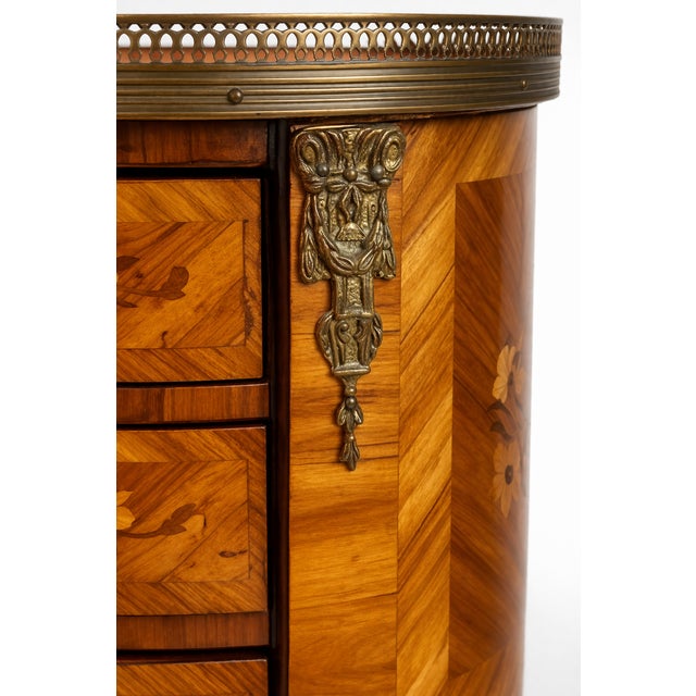 Late 20th Century Louis XV Style Kingwood Marquetry 3-Drawer Side Table With Brass Gallery & Cabriole Legs For Sale - Image 5 of 6