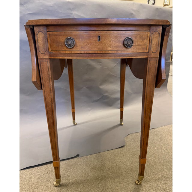 Wood Pair of 1920s English Inlaid Mahogany Dropleaf Pembroke Tables For Sale - Image 7 of 8