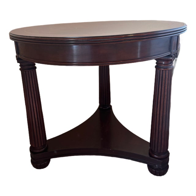 Late 20th Century Henkel Harris Model 5430 Flame Mahogany Inlaid Round Lamp Table [Cb] For Sale