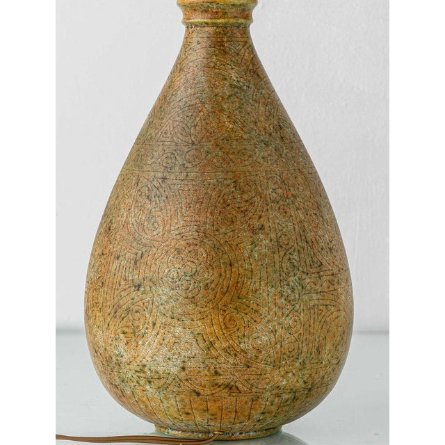 French Modern Organic Sgraffito Ceramic Table Lamp from La Grange aux Potiers, France, 1960s For Sale - Image 9 of 17