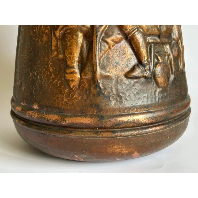 1930s Belgium Hammered Copper Brass Coal Scuttle Fireplace Decor For Sale In Los Angeles - Image 6 of 11