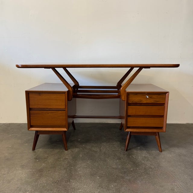 Vintage Scandinavian Desk, 1950s, in Restored conditions. Designed 1950 to 1959