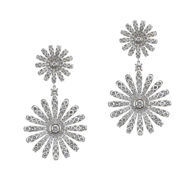 18k White Gold 13.00ctw Round Cut Diamond Sunburst Double Eschle Dangle Earrings, Pair For Sale - Image 4 of 8