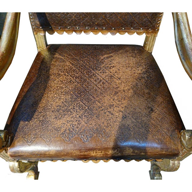 Pair of Louis XIV Armchairs in Tooled Leather and Gilt Wood, Late 18th C. For Sale - Image 14 of 18