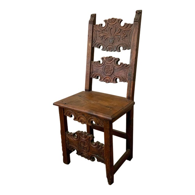 Antique Italian Renaissance 17th Century Walnut Side Chair For Sale