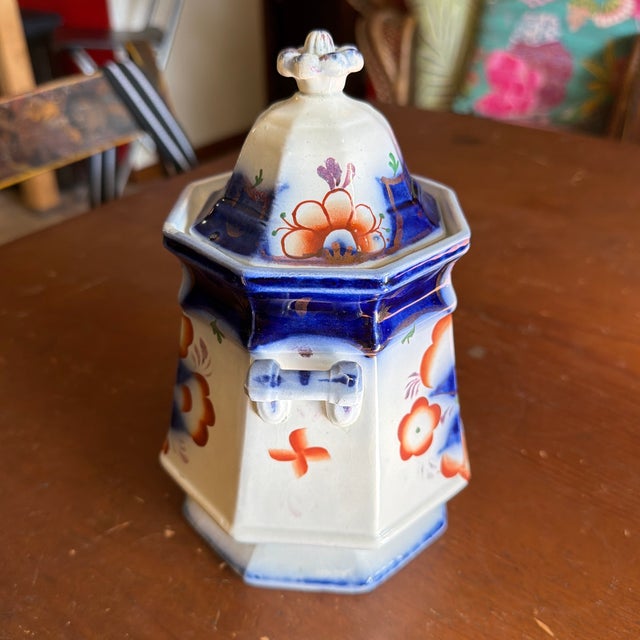 Antique Gaudy Welsh Crescent Pinwheel Flow Blue Covered Sugar Bowl, Circa 1840s For Sale - Image 4 of 12
