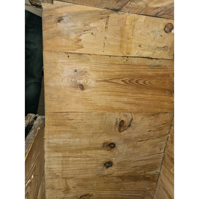 Wood 19th Century Korean Bandaji Chest For Sale - Image 7 of 14
