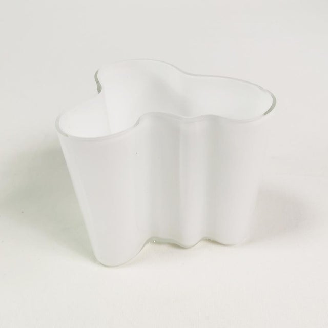 Mid-Century Vases in Glass by Alvar Aalto, Finland, 1980s, Set of 2 For Sale - Image 11 of 17