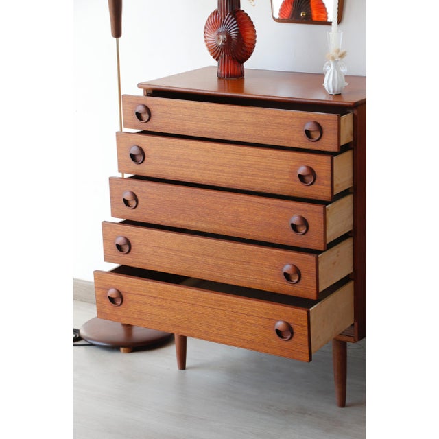 Vintage Scandinavian Teak Chest of Drawers from Avalon, 1960 For Sale - Image 4 of 15