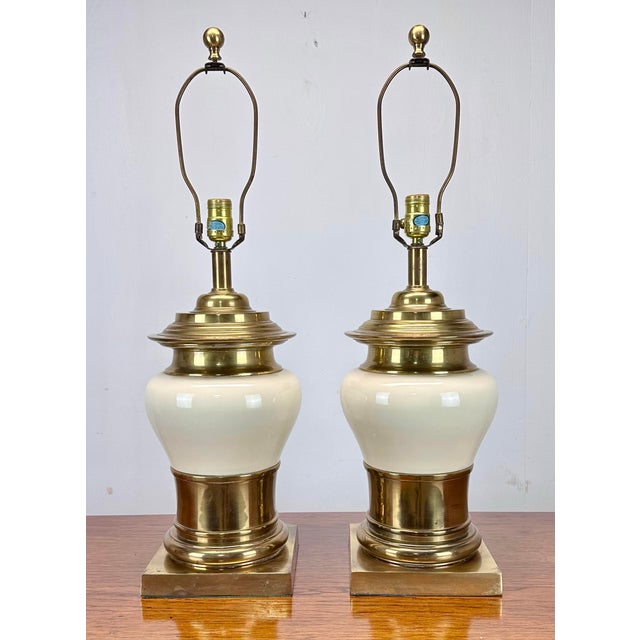 Mid 20th Century Chinoiserie Cream Ceramic & Brass Table Lamps For Sale - Image 12 of 12