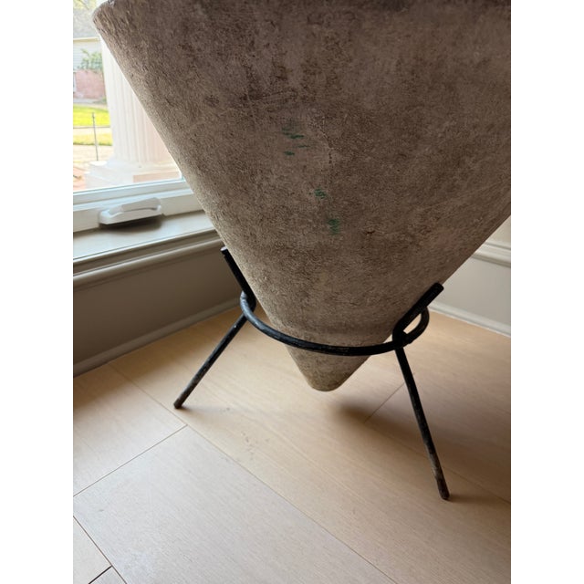 Willy Guhl Mid-Century Swiss Willy Guhl Conical Planter With Black Metal Stand For Sale - Image 4 of 4