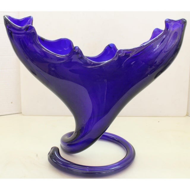 Mid-Century Modern 1970s Cobalt Blue Blown Glass American Cornucopia Gondola Centerpiece Vase For Sale - Image 3 of 16