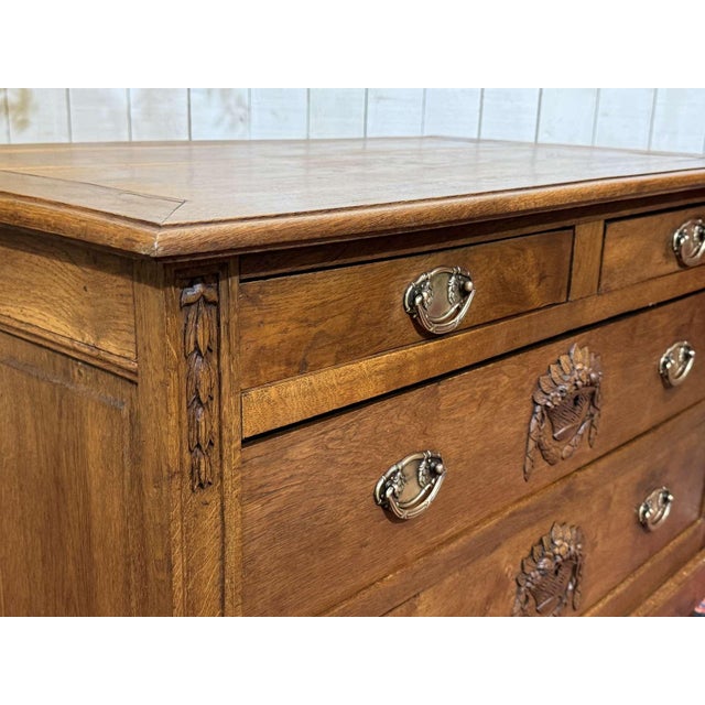 Chest of Drawers in Oak For Sale - Image 16 of 18