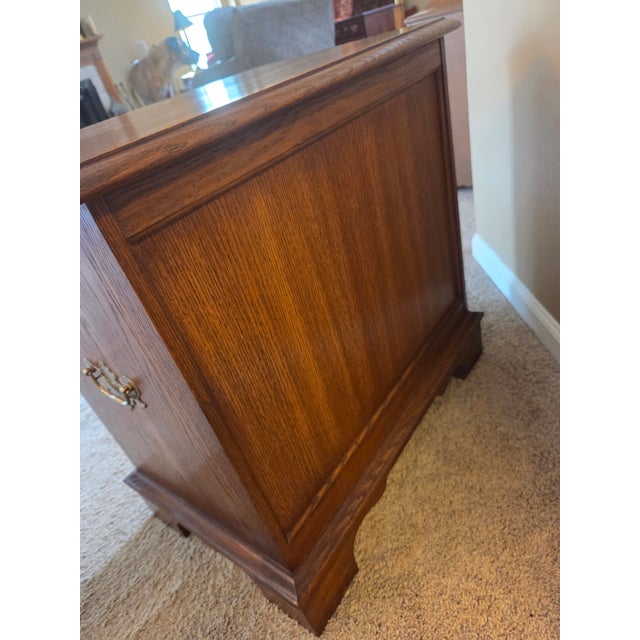 Pennsylvania House Mid 20th Century Pennsylvania House Bedside Nightstand For Sale - Image 4 of 14