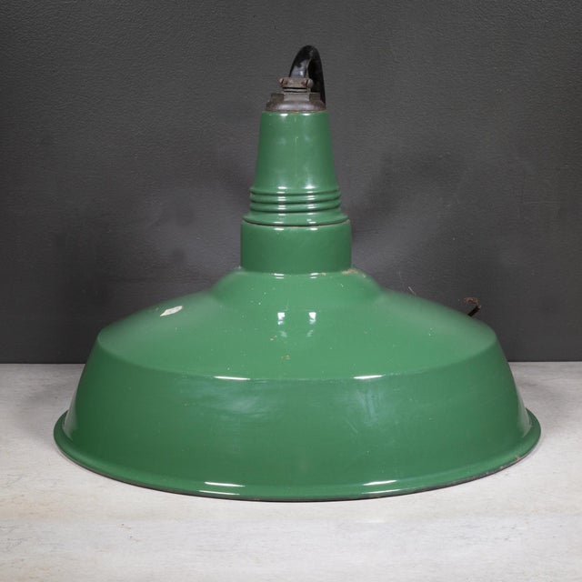 Smoot-Holman Enameled 18" Porcelain Green Industrial Pendant Light c.1930 For Sale - Image 4 of 5