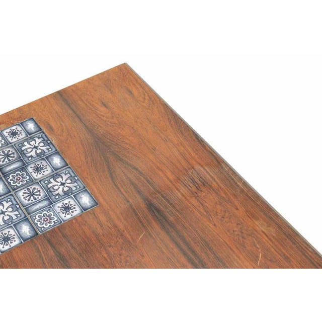 1960s Vintage Rosewood and Ceramic Table by Johannes Andersen for C.F.C.S., 1960s For Sale - Image 5 of 10