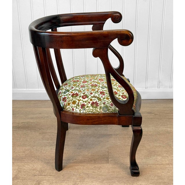 Antique Traditional Edwardian Mahogany Parlor Club Chair For Sale - Image 6 of 13