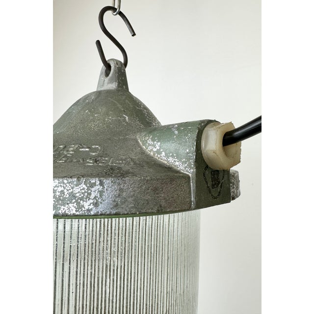 Metal Industrial Green Bunker Ceiling Light from Polam Gdansk, 1960s For Sale - Image 7 of 15