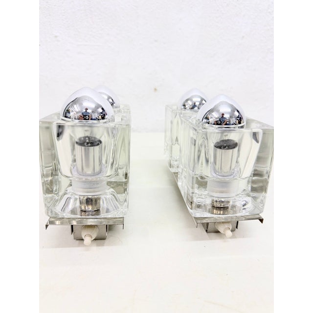 Glass Cube Wall Lamps, 1970s, Set of 2 For Sale - Image 4 of 9
