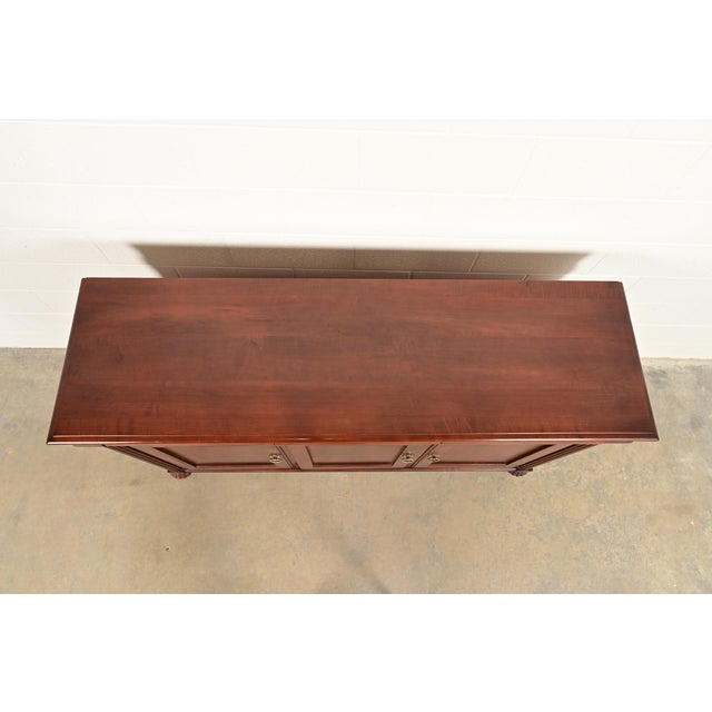Ethan Allen British Colonial Carved Maple Sideboard Credenza or Bar Cabinet For Sale - Image 13 of 17